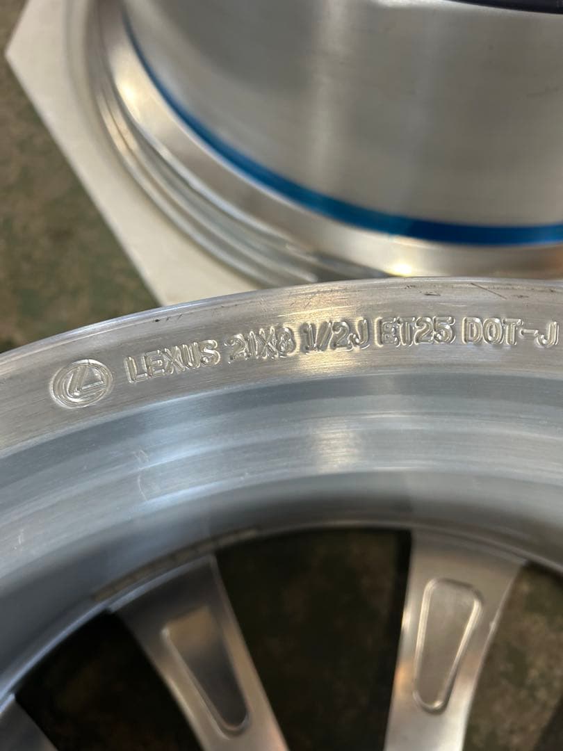 LC500純正アルミ21×8.5J 2本21×9.5J 2本ET25PCD120