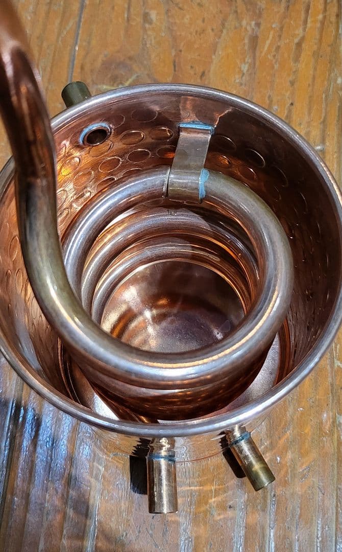 アランビック　銅製蒸留器