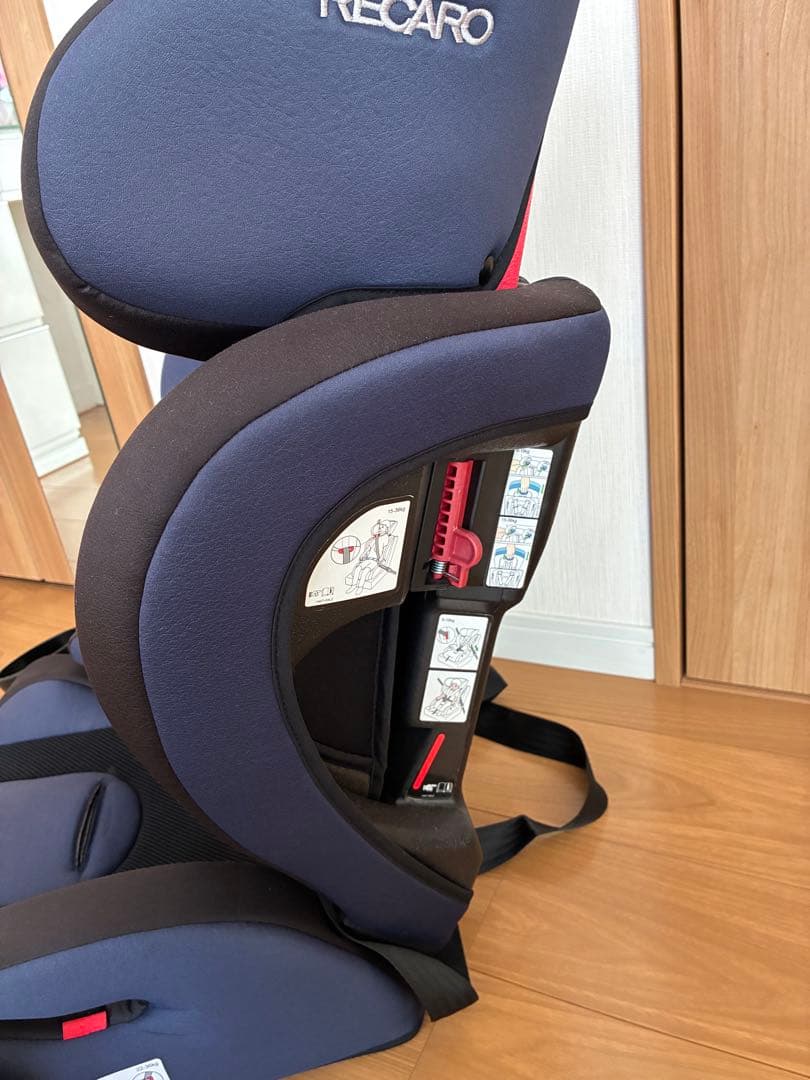 RECARO チャイルドシート ネイビー