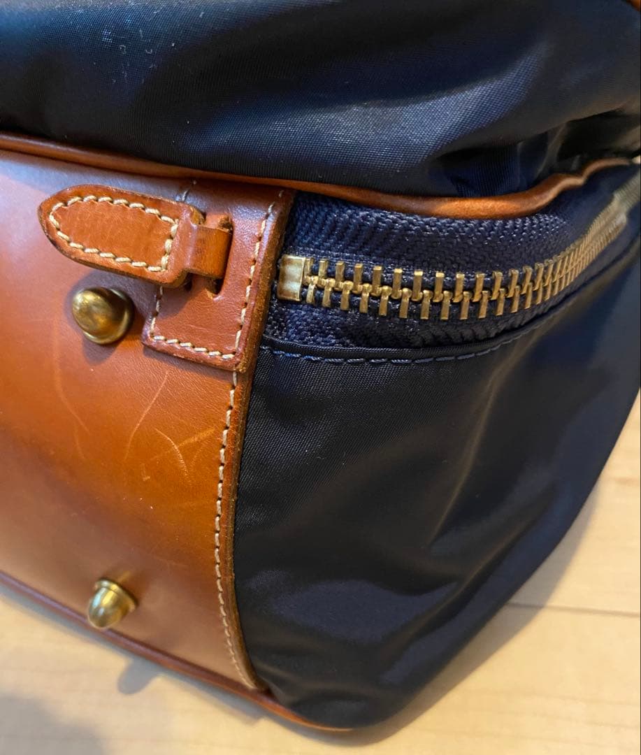 Felisi ネイビー バッグ　ソフトボストン