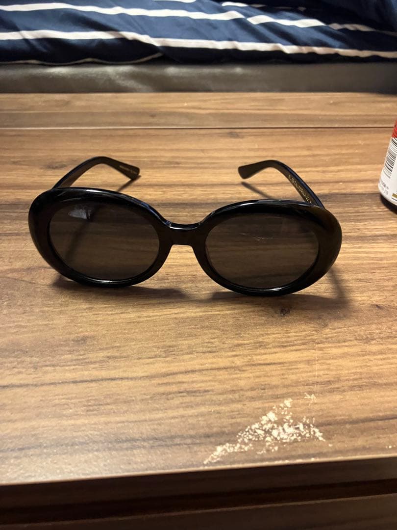 ピ*ウ様 SAINT LAURENT サングラス ブラックレンズ