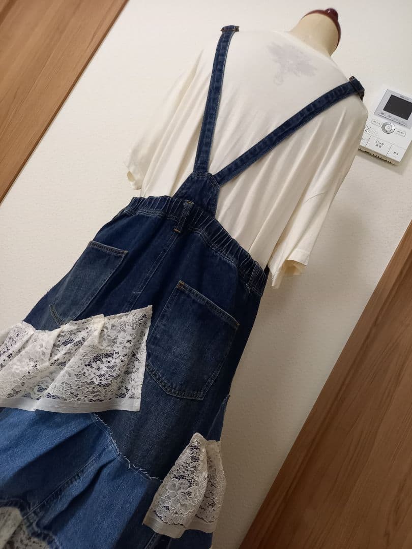 セール　デニムリメイク　フリフリフリルサロペット　一点物