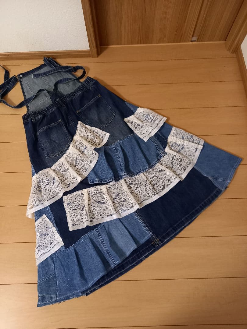 セール　デニムリメイク　フリフリフリルサロペット　一点物