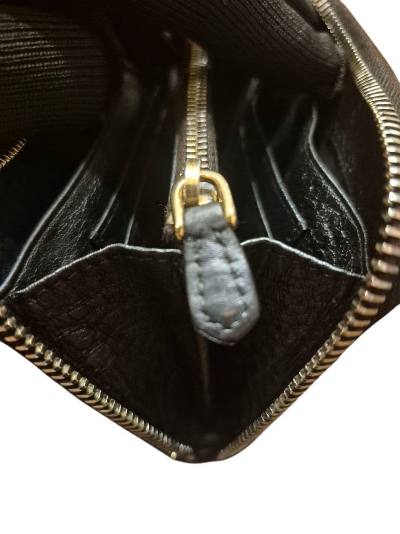 ＰＲＡＤＡ　プラダ　ラウンドファスナー　財布　ケース　小銭入れ