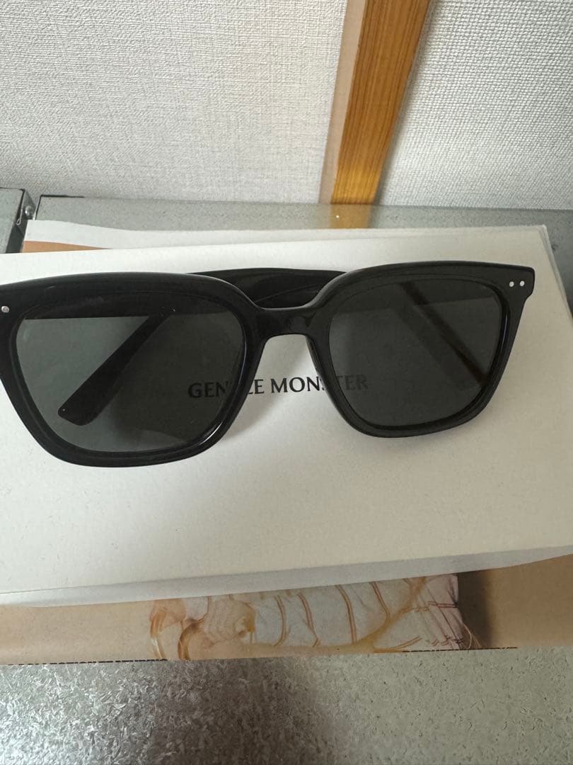 GENTLE MONSTER NOMA ブラックサングラス