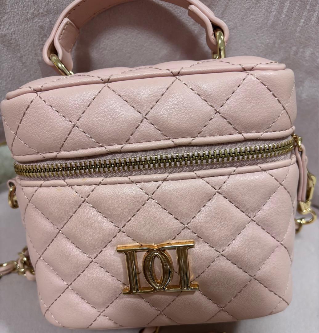 Darichゴールドパーツキルティングスクエアミニバッグ　ピンク