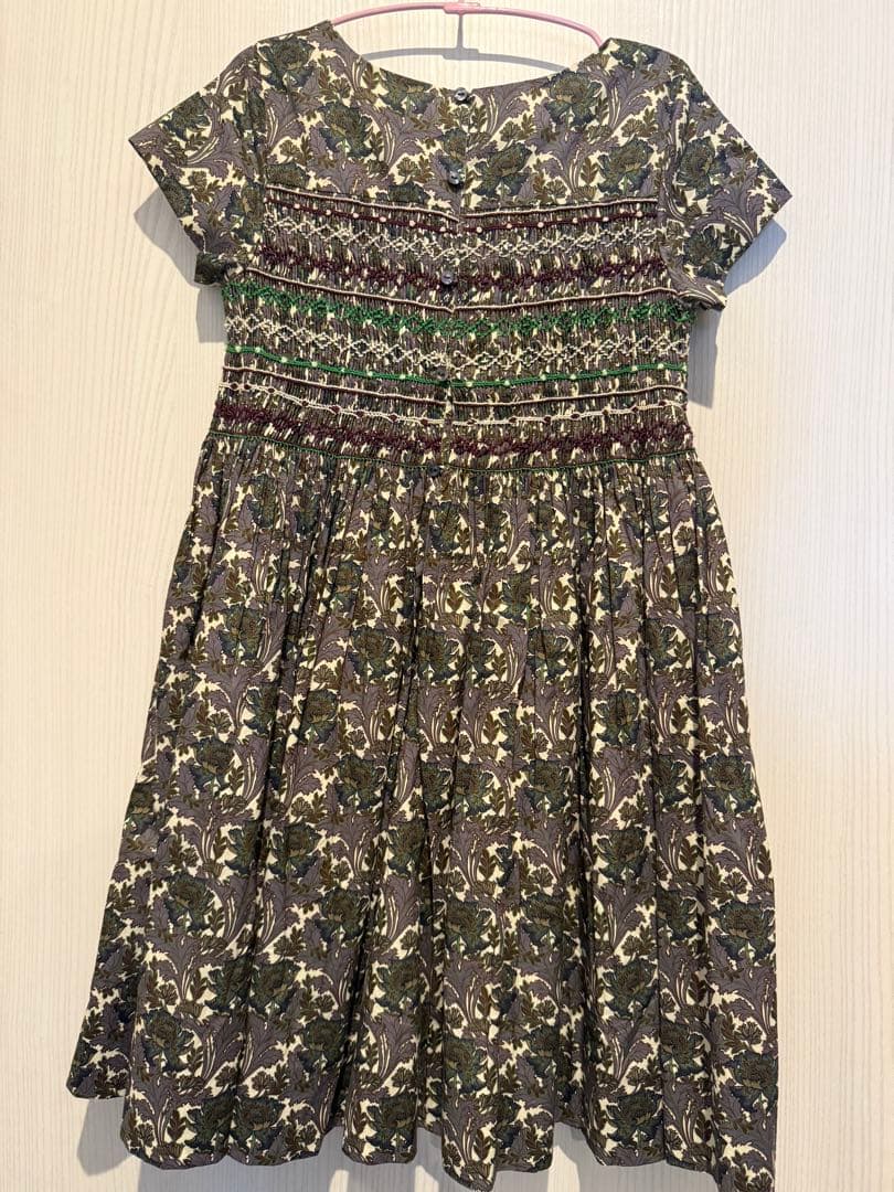 ボンポワン　ドゥセス　半袖スモッキングワンピース 10ans