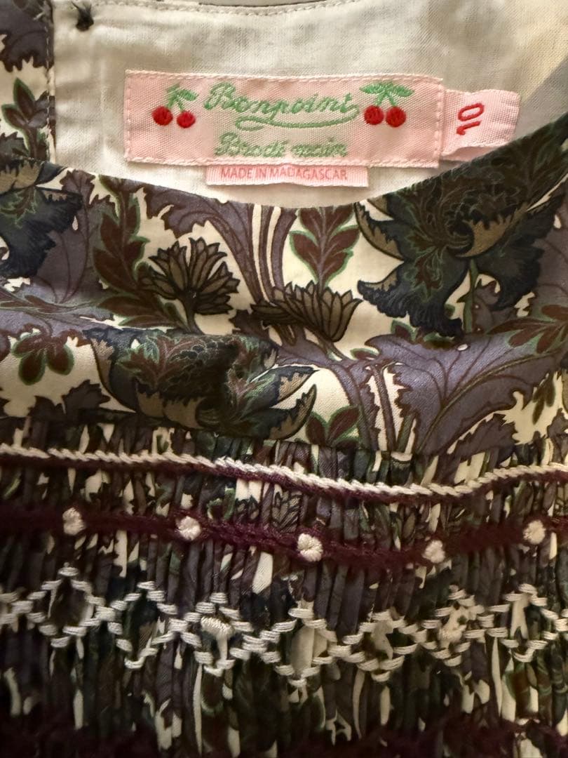 ボンポワン　ドゥセス　半袖スモッキングワンピース 10ans