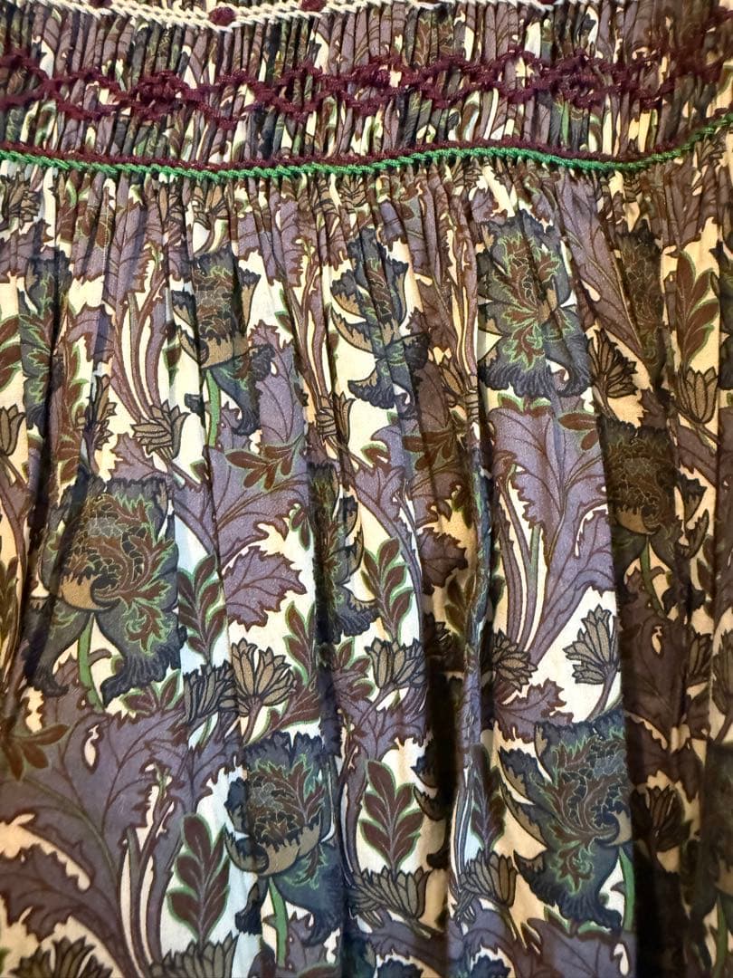 ボンポワン　ドゥセス　半袖スモッキングワンピース 10ans