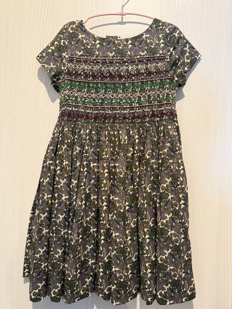 ボンポワン　ドゥセス　半袖スモッキングワンピース 10ans