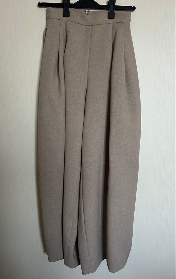 pachman TUCK PEGGED PANTS 36ベージュ