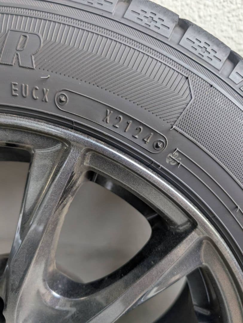 ルーミースタッドレスタイヤホイール付き