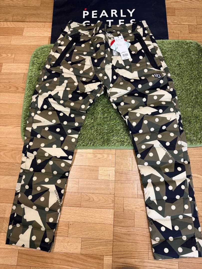 ¥90,200新品パーリーゲイツ中綿セットアップ撥水保温防水ブルゾンパンツ真冬に