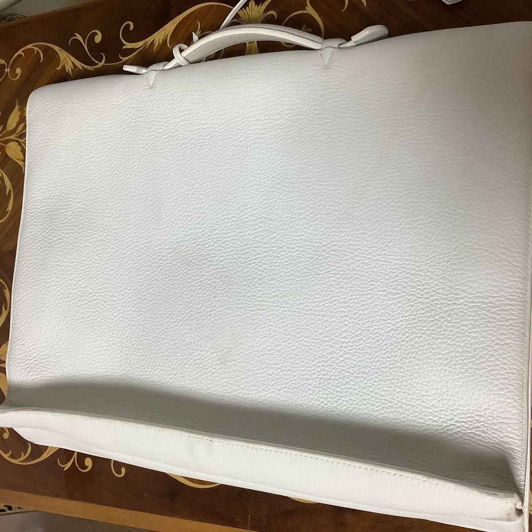 HERMES エルメス　ホワイト　レザー ビジネス　バッグ　メンズ　レディース