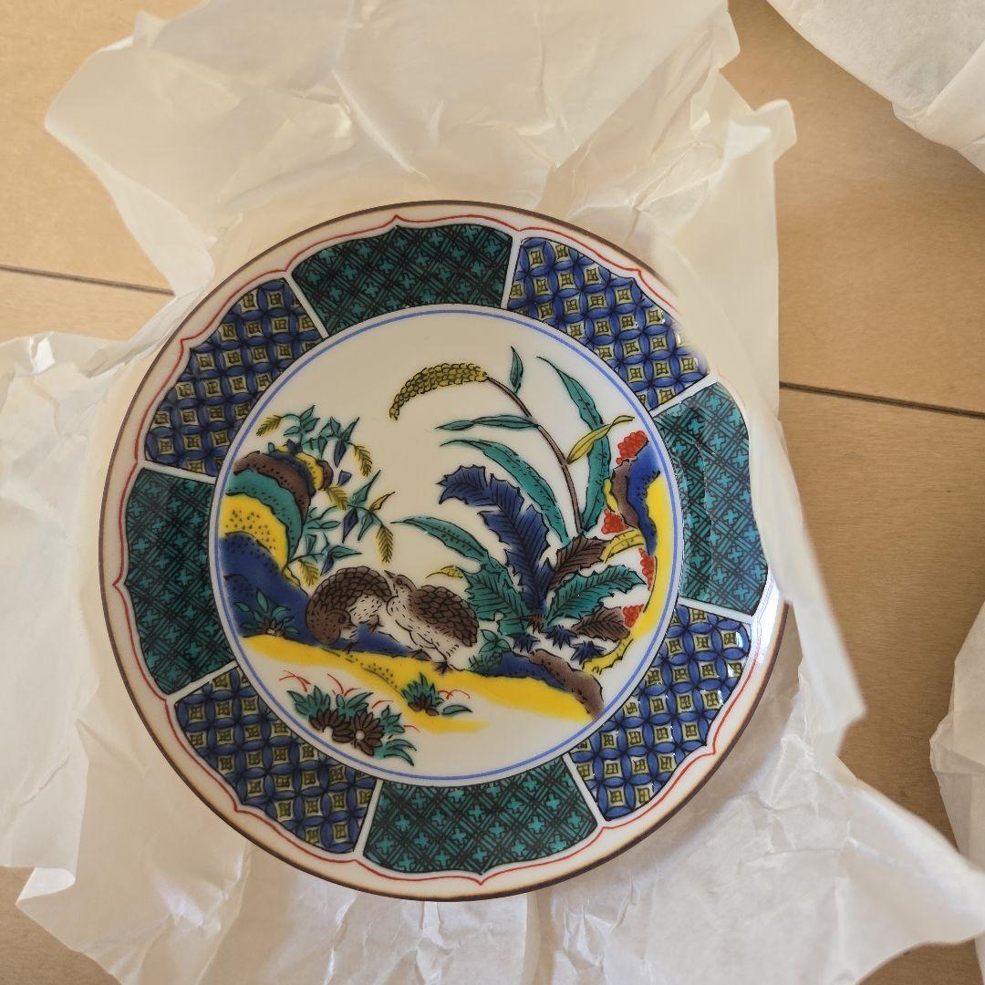 人気の九谷焼陶磁器まめ皿10枚セット 13200円の品です。青効窯