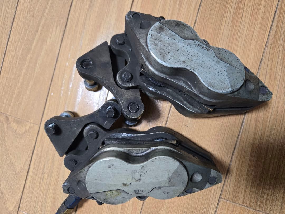 GPZ900R用ブレンボレーシングキャリパー 中古