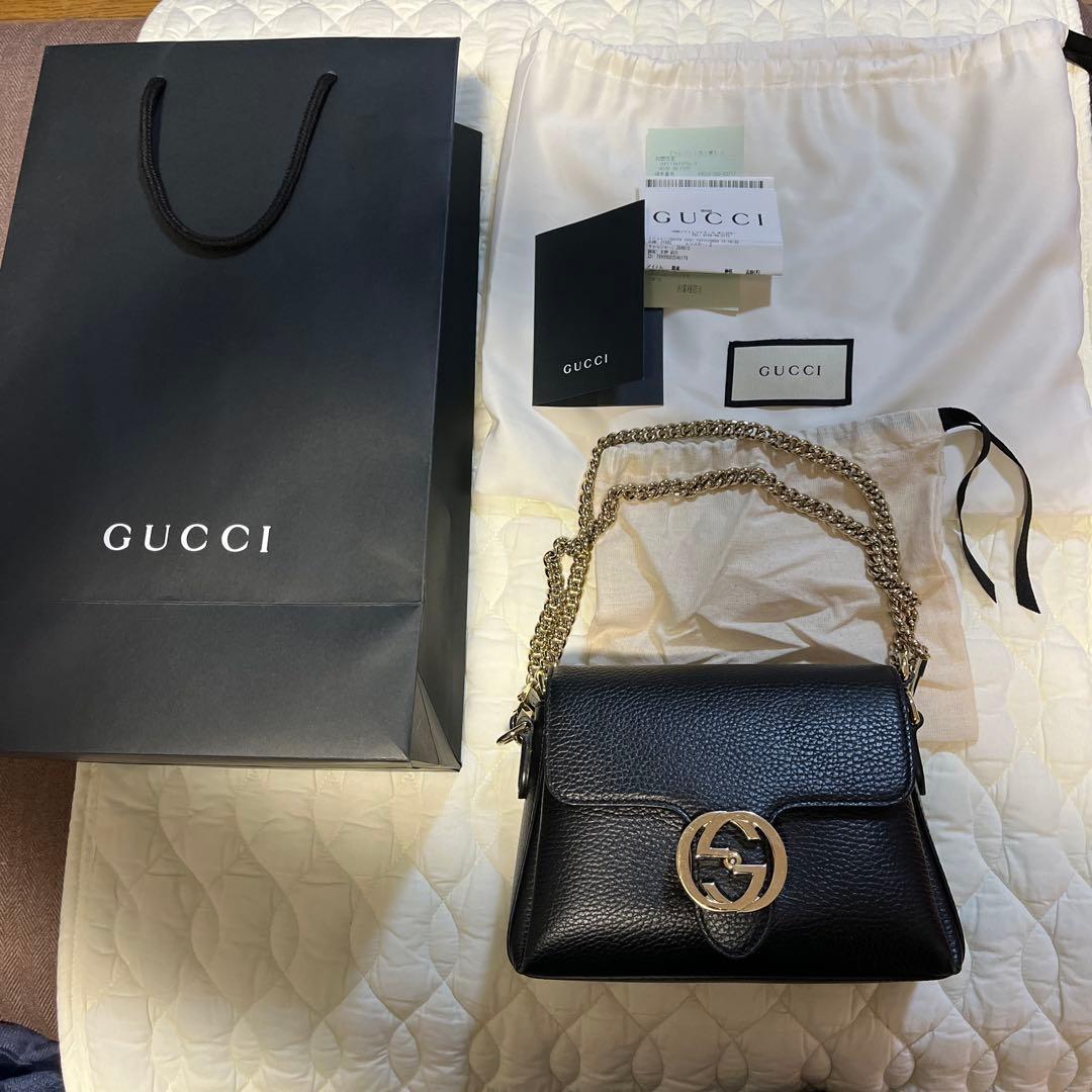美品GUCCI ブラックショルダーバッグ GGロゴ