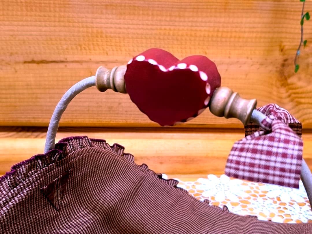 アメリカンカントリー雑貨♥サンタさんからの贈り物★飾り彫りハート❤️バスケット