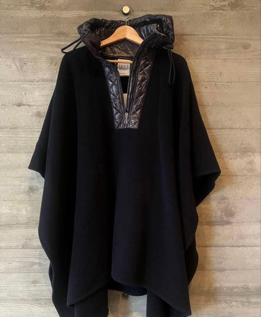 モンクレール　ポンチョ