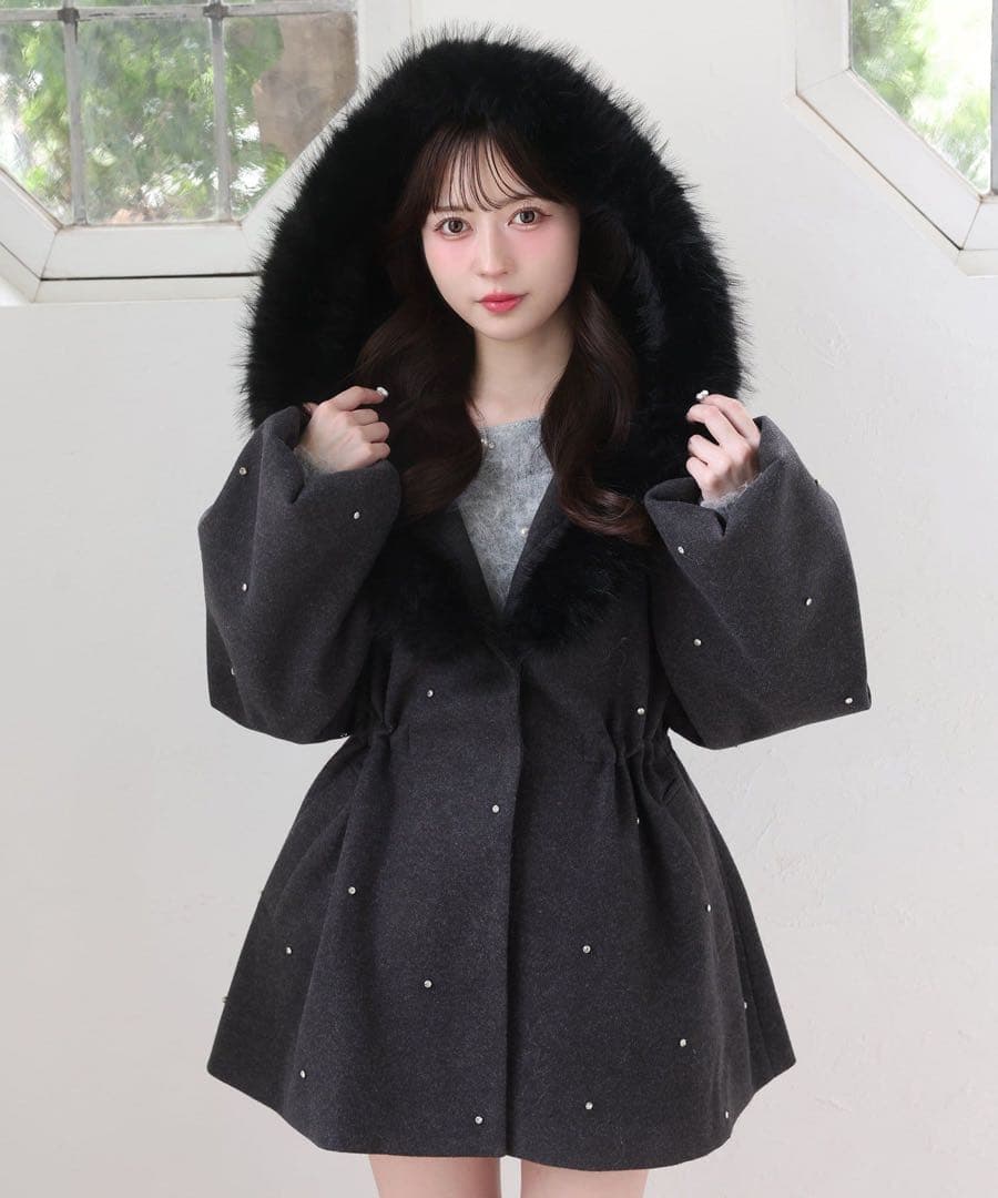 【未使用】フードフェイクファービジューミドルコート ナイスクラップ