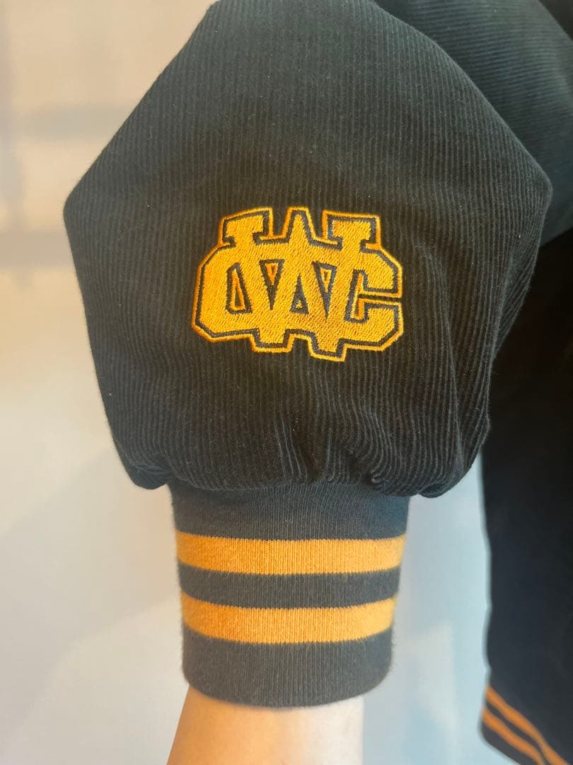 Carhartt スタジャン Mサイズ