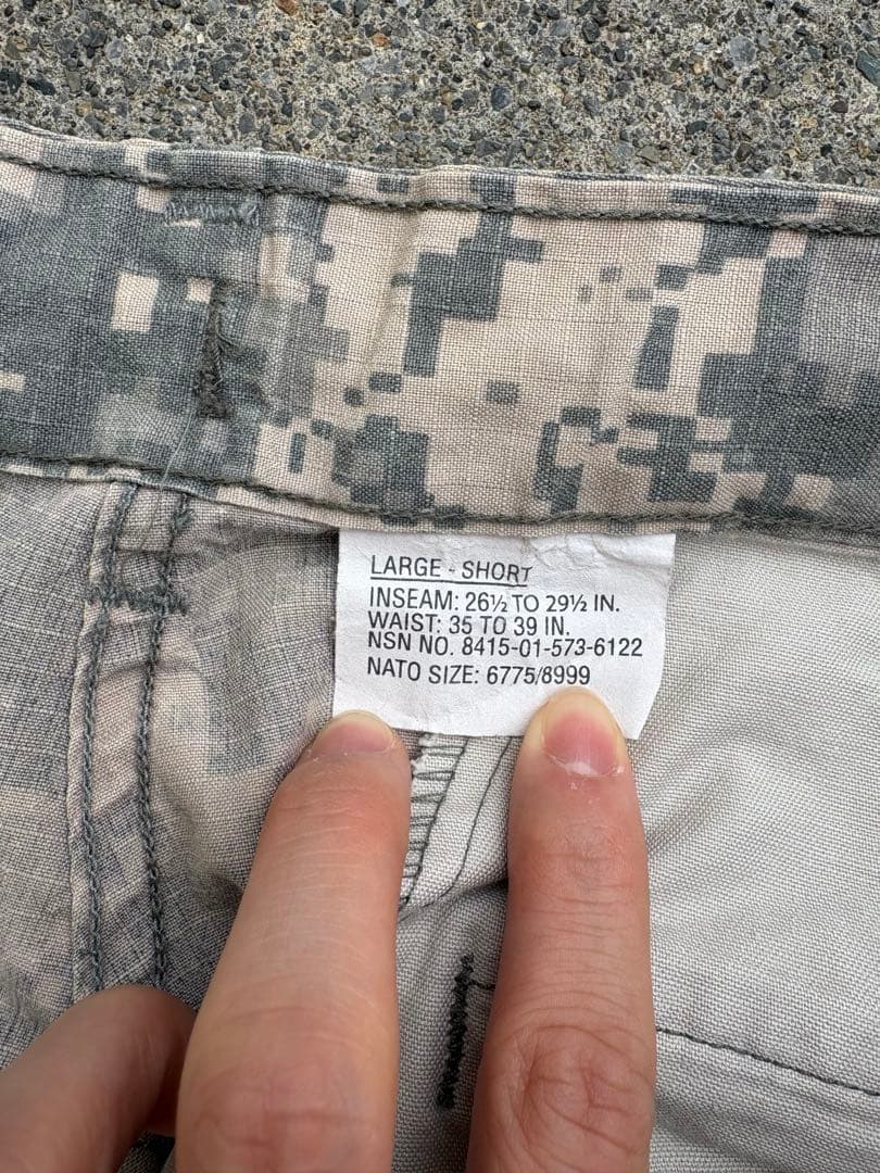 00s アメリカ軍 カーゴパンツ ARMY デジカモ LARGE-SHORT
