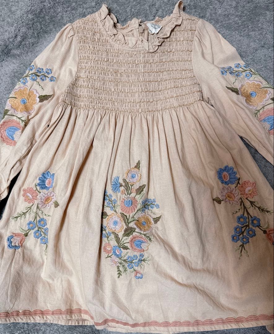 apolina mia dress 5-7 刺繍入りベージュ長袖ワンピース