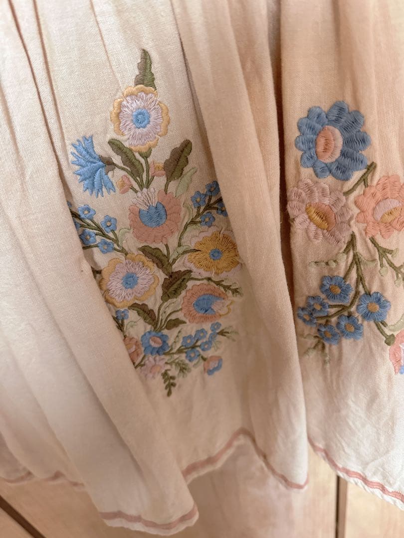 apolina mia dress 5-7 刺繍入りベージュ長袖ワンピース