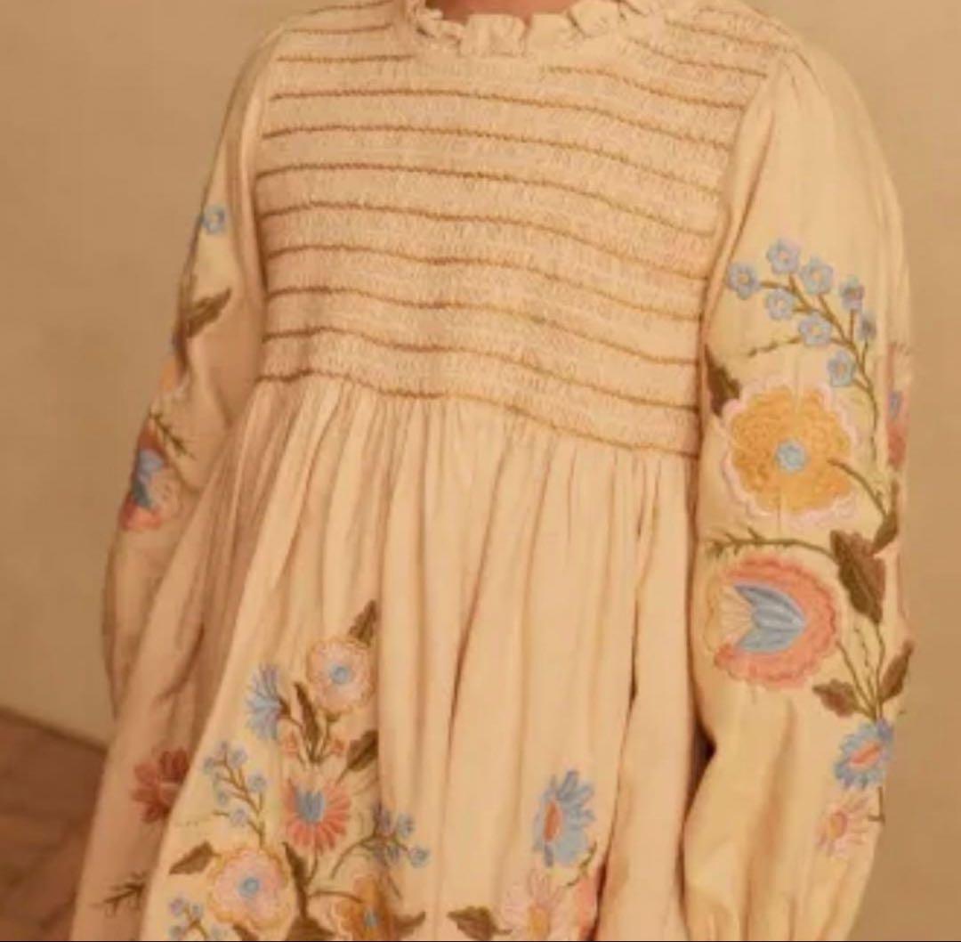 apolina mia dress 5-7 刺繍入りベージュ長袖ワンピース