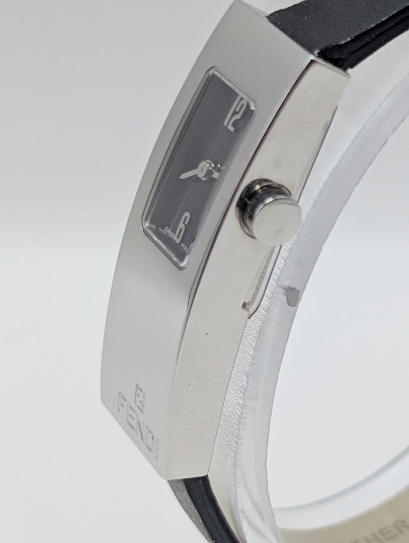 【美品】FENDI フェンディ レディース腕時計 3300L 電池交換済 稼働品