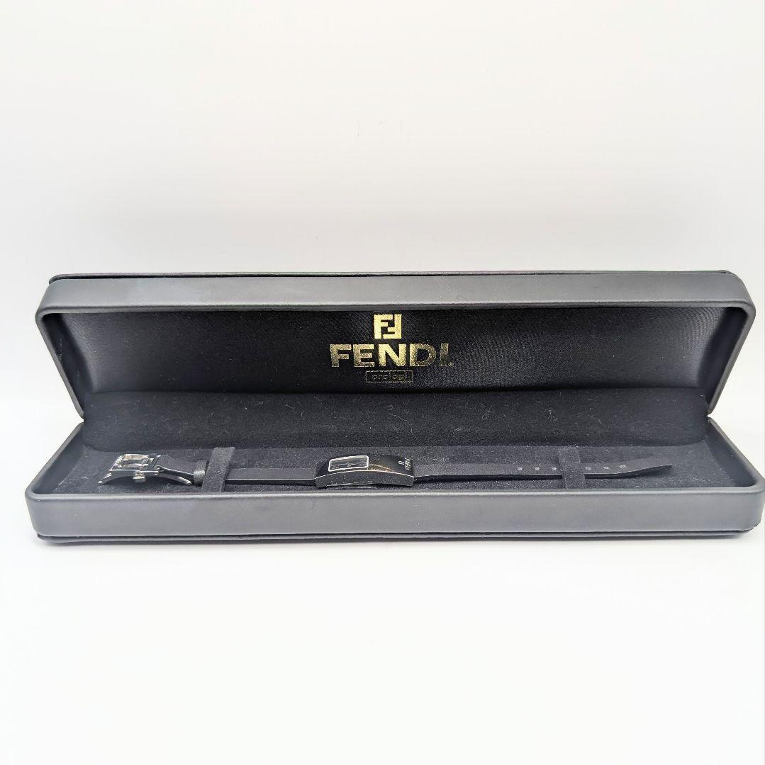 【美品】FENDI フェンディ レディース腕時計 3300L 電池交換済 稼働品