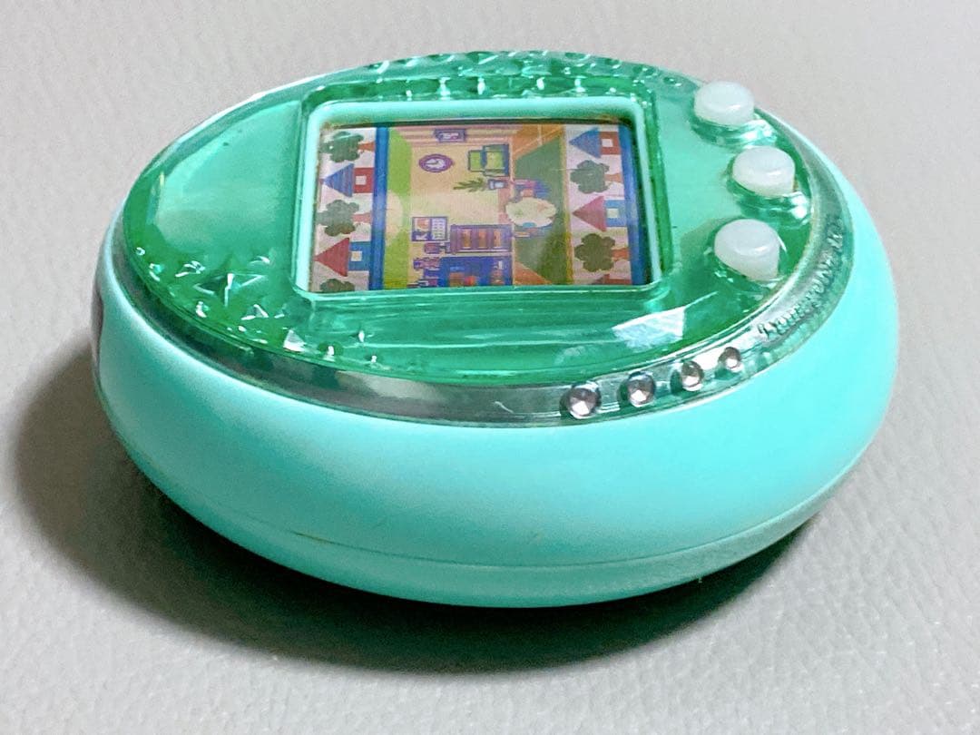 バンダイ BANDAI たまごっち IDL グリーン　新品電池付き