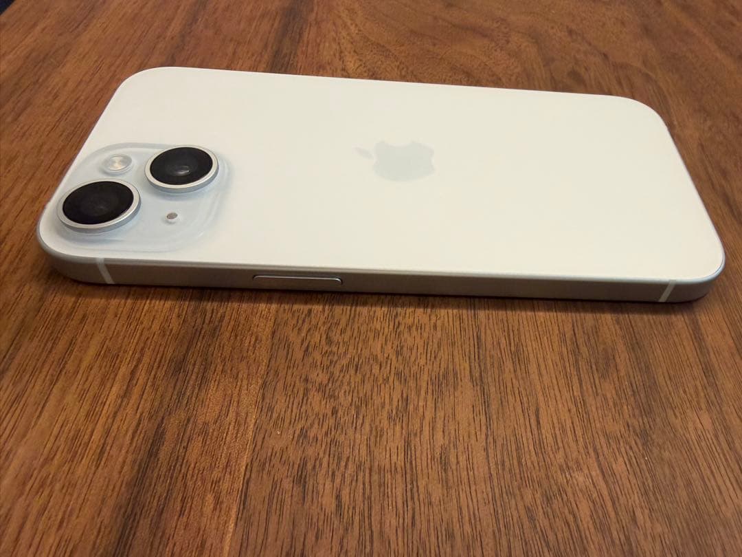 Apple iPhone 15 本体