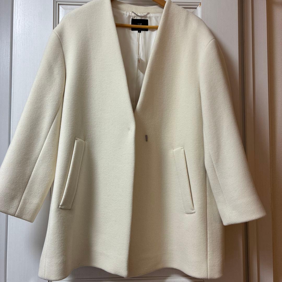 タグ付き　23区 44ホワイト ノーカラーコート　イタリア製