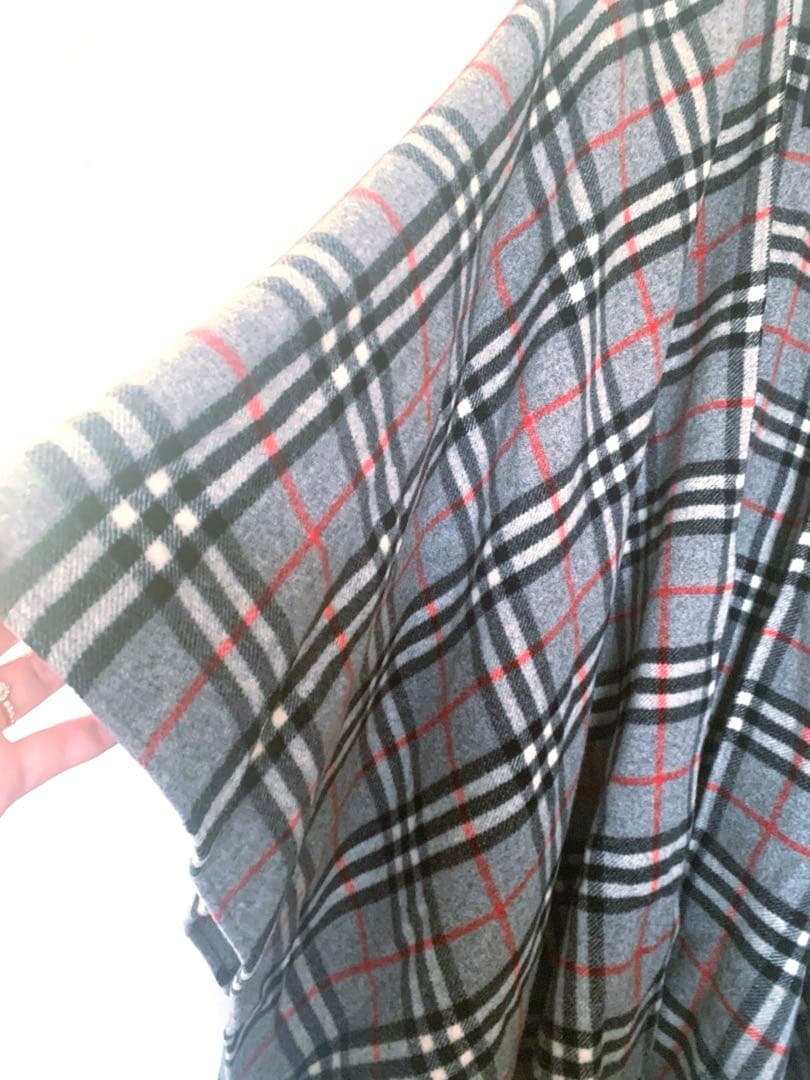 【送料無料】希少！BURBERRY ノヴァチェック ウール カシミアケープ