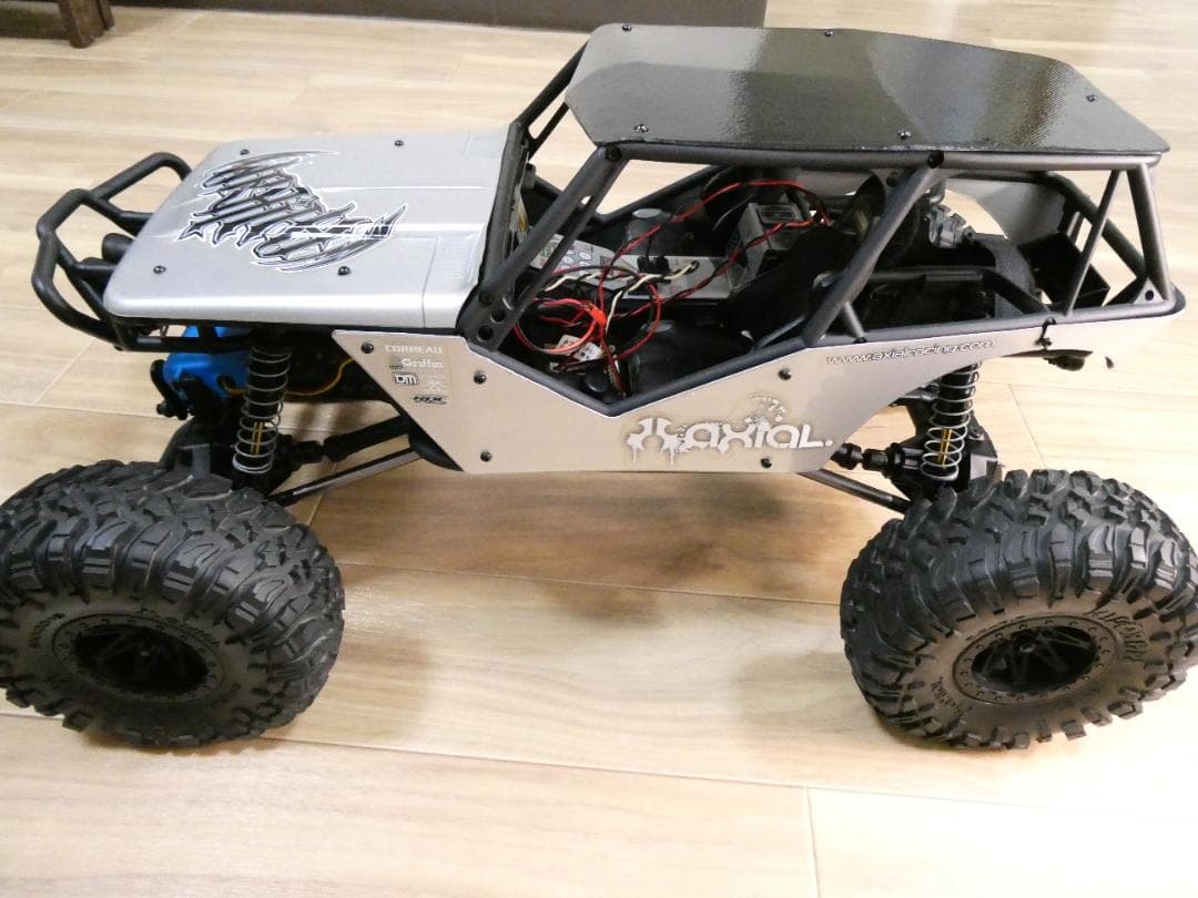 【再お値下げ】アキシャル　レイス WRAITH　電動４WD　ROCK RACER