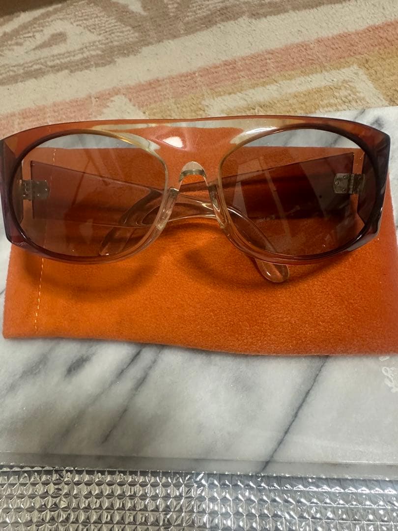 ブラウンオーバーサイズサングラス