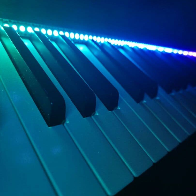 ピアノLEDビジュアライザー 電子ピアノ用 MIDI接続 配線済み