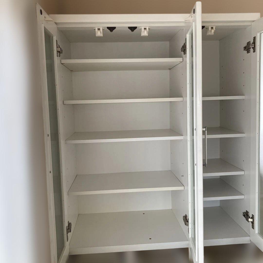 ニトリホワイト食器棚 ガラス扉付き