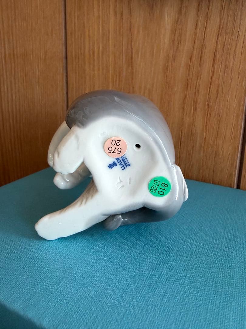 リヤドロ　驚いた仔猫ちゃん