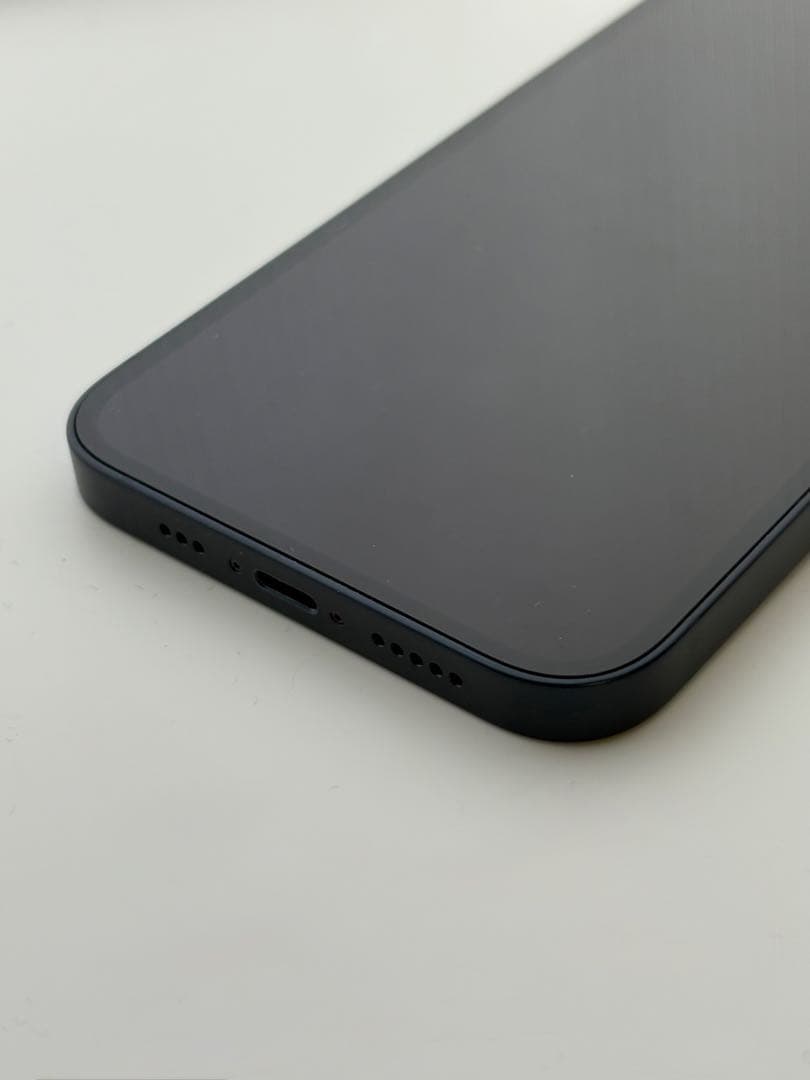 Apple iPhone 13 ブラック 本体 SIMフリー