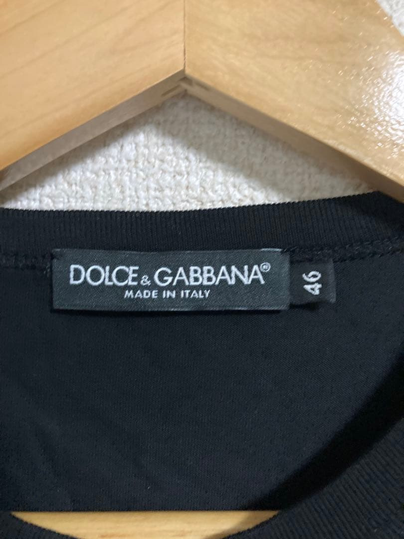 未使用　Dolce & Gabbana ブラック Tシャツ 46 王冠　盾　刺繍