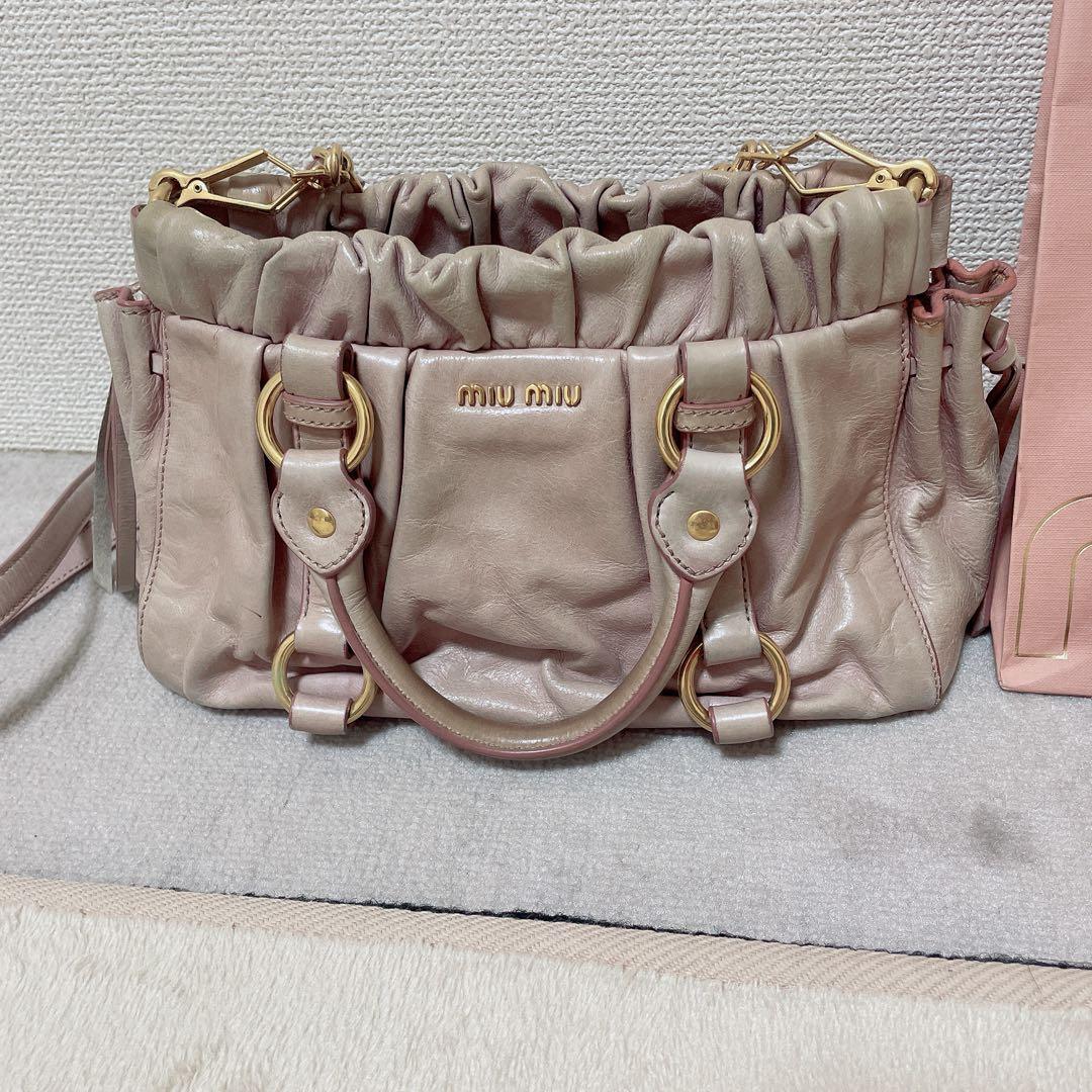 Miu Miu ショルダーバッグ ピンク
