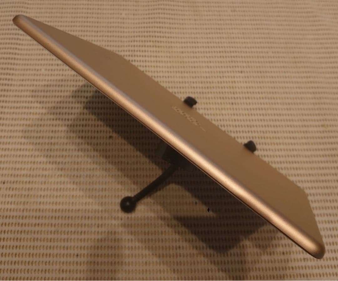 完動品iPad第6世代(A1893)本体128GBゴールド送料込RJMVT