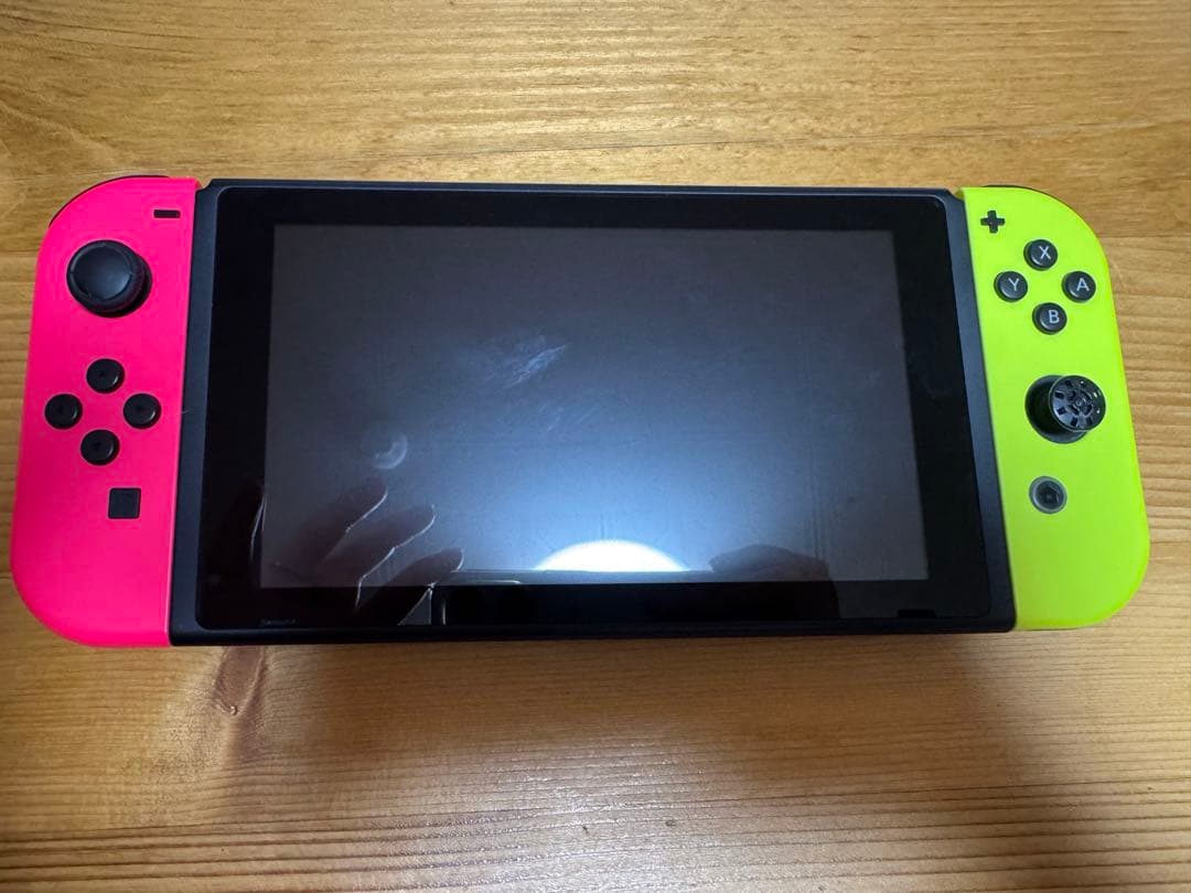 ジャンク品　本体とジョイコンのみNintendo Switch ピンク/イエロー