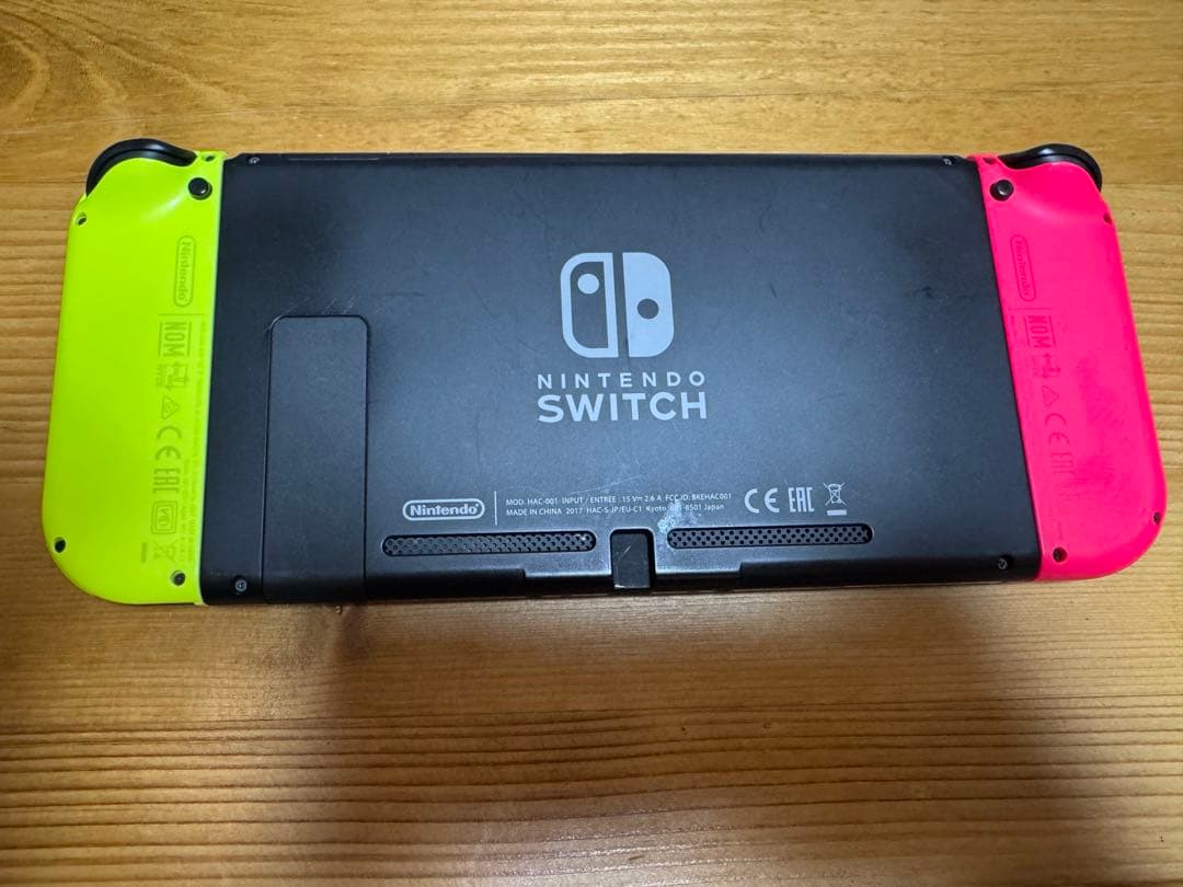 ジャンク品　本体とジョイコンのみNintendo Switch ピンク/イエロー