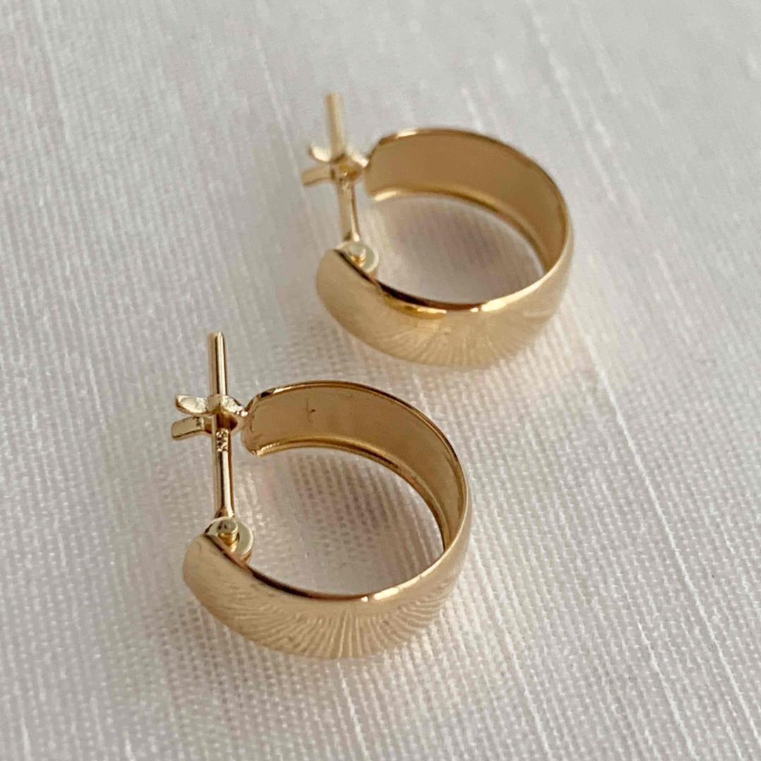 18金【4×10mm 甲丸フープピアス 】イエローゴールド K18刻印入 新品！