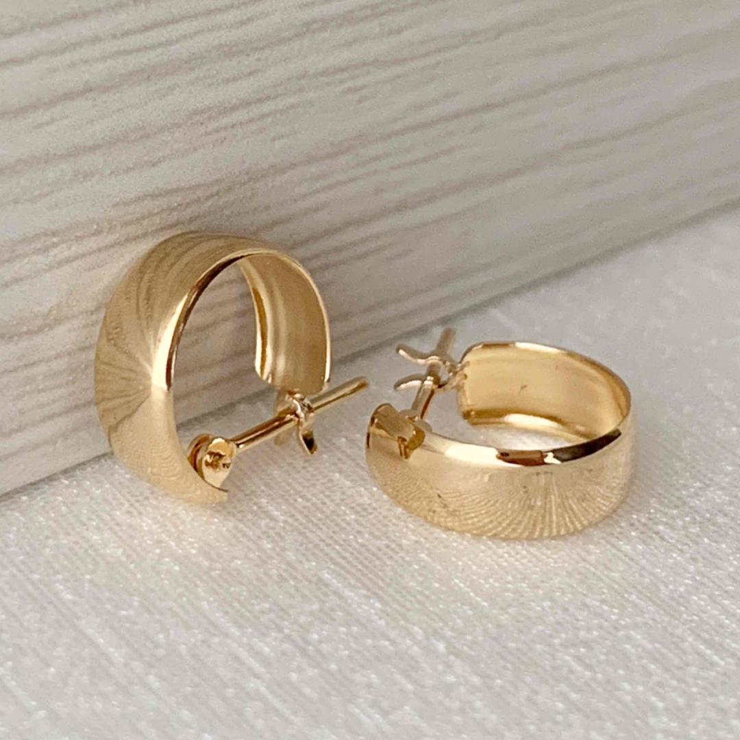 18金【4×10mm 甲丸フープピアス 】イエローゴールド K18刻印入 新品！