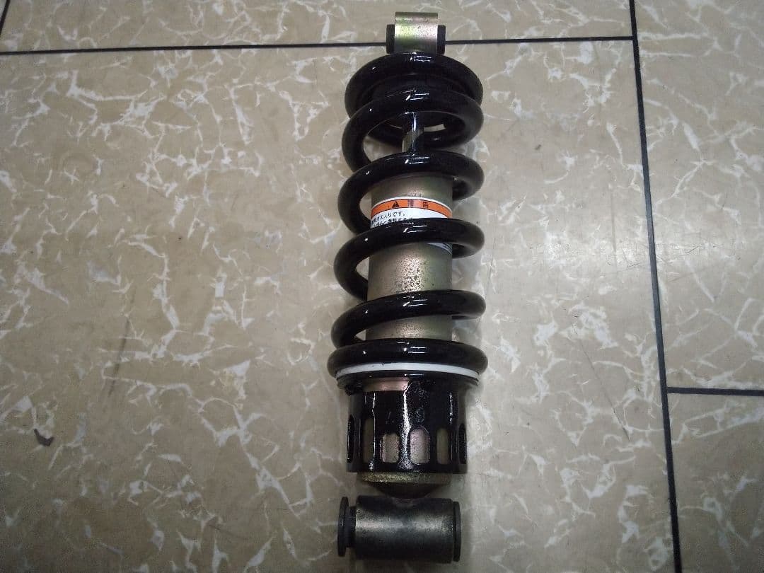 ドラッグスター４００　４ＴＲ　純正リアサスペンション