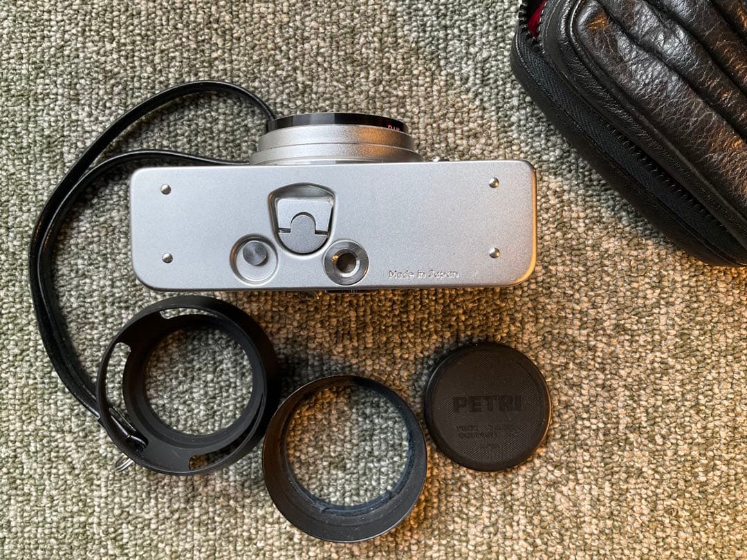 完動機　ペトリPETRI Color 35 フィルムカメラ